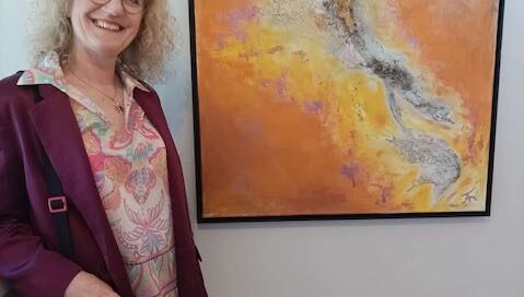 Kunstausstellung der Künstlerin Anne Theisen, Saarlouis, Abstrakte Kunst, Acryl Mischtechnik mit Wachs und Asche